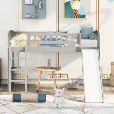 Lit mezzanine simple gris avec glissade et loft polyvalent, qui tire profit de l'espace de la chambre à coucher, de la structure en bois de pin, de la conception en position stable, des lattes robustes, qui dure longtemps, un ajout élégant à