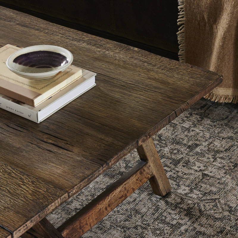 Table basse simple en bois massif Gerbina