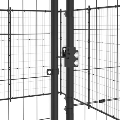70.9'' H Yard Kennel With Door