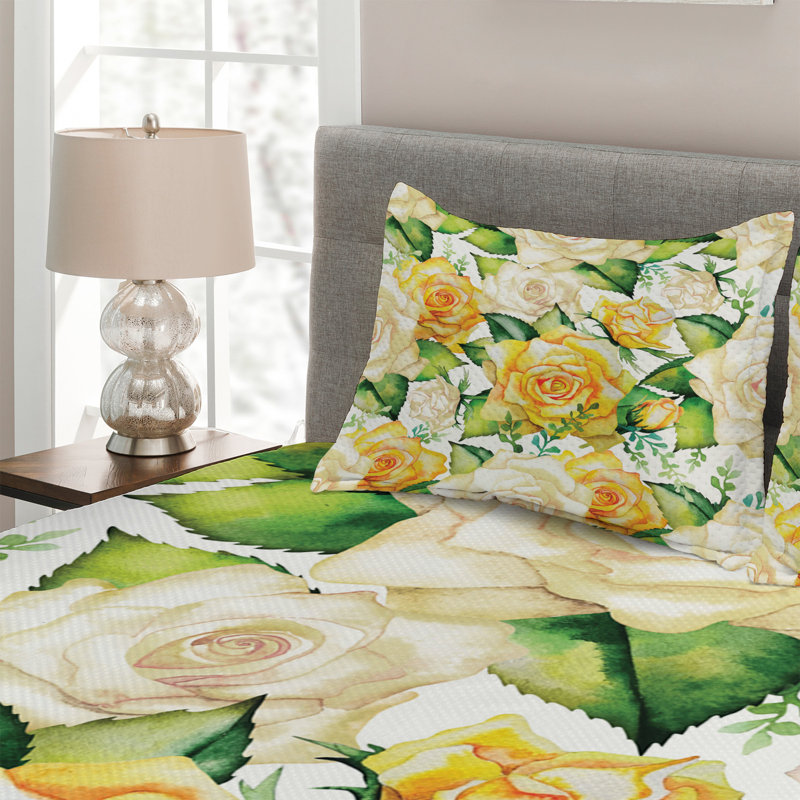 Farmhouse / Country Floral Coverlet