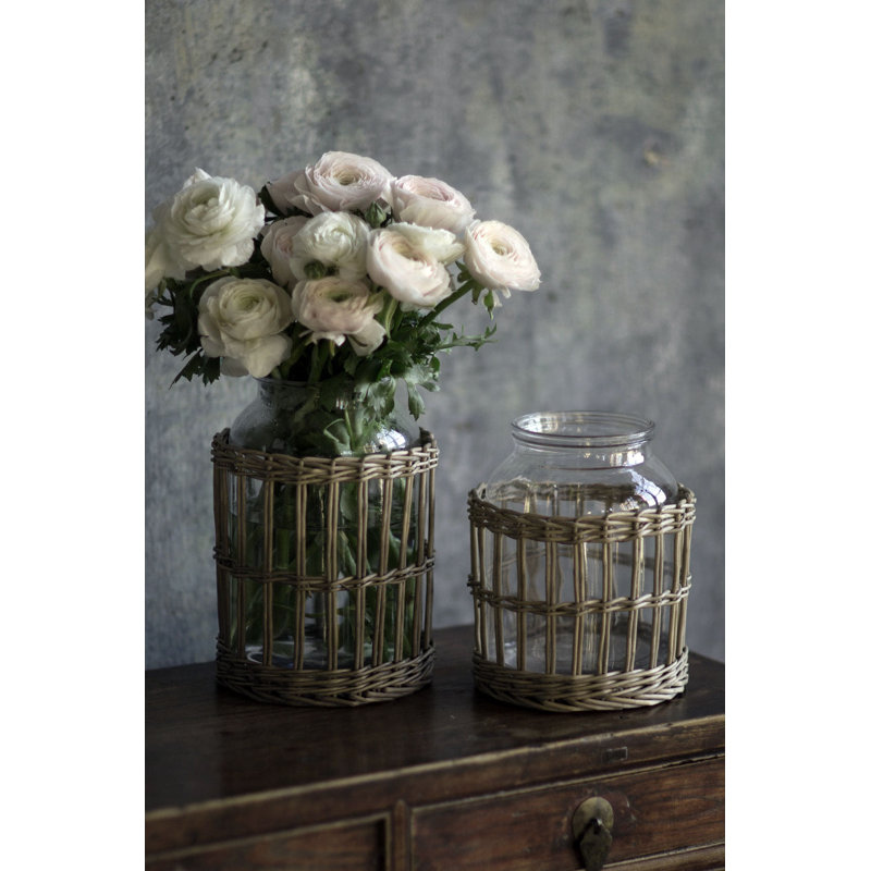 Vase de table en verre et willow tissé Monadnock, H 11 po x l 7,25 po x P 7,25 po