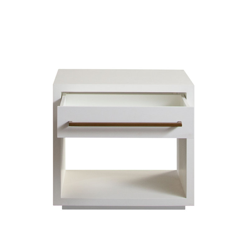 Table de bout à 1 tiroir en bois de manguier massif Encore au fini blanc avec poignée en métal doré, Blanc