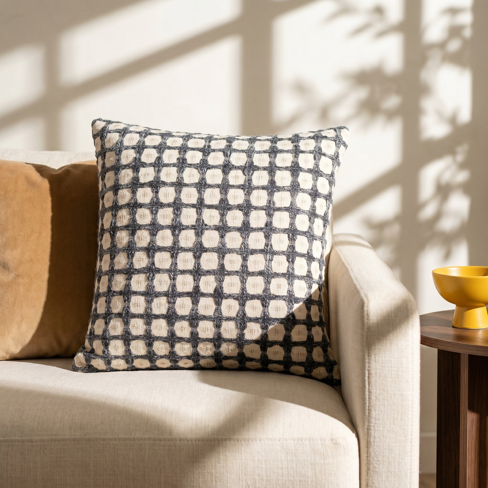 Faggiano FGG-001 Accent Pillow, 18"H x 18"W