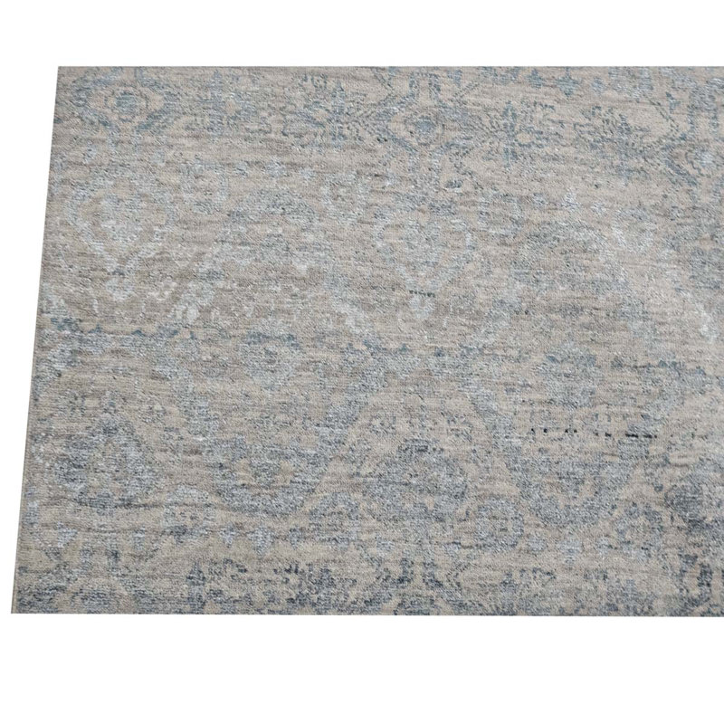 Oriental Area Rug in Silver/Aqua