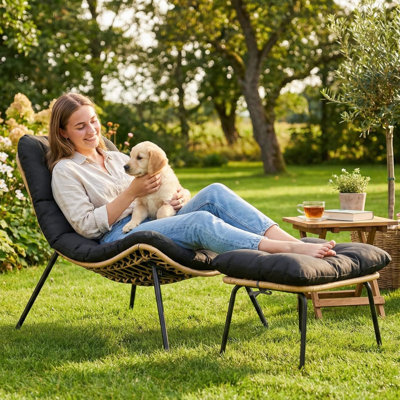 Outdoor Lounge Chair