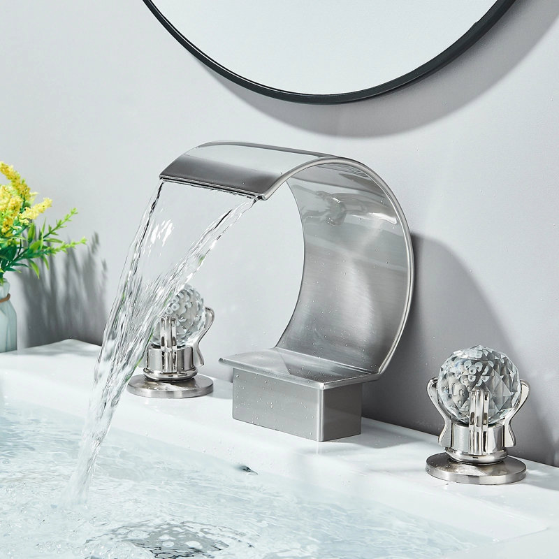 Robinet de salle de bain en nickel brossé à large cascade, 2 poignées en cristal, robinet à 3 trous pour lavabo à grande arche