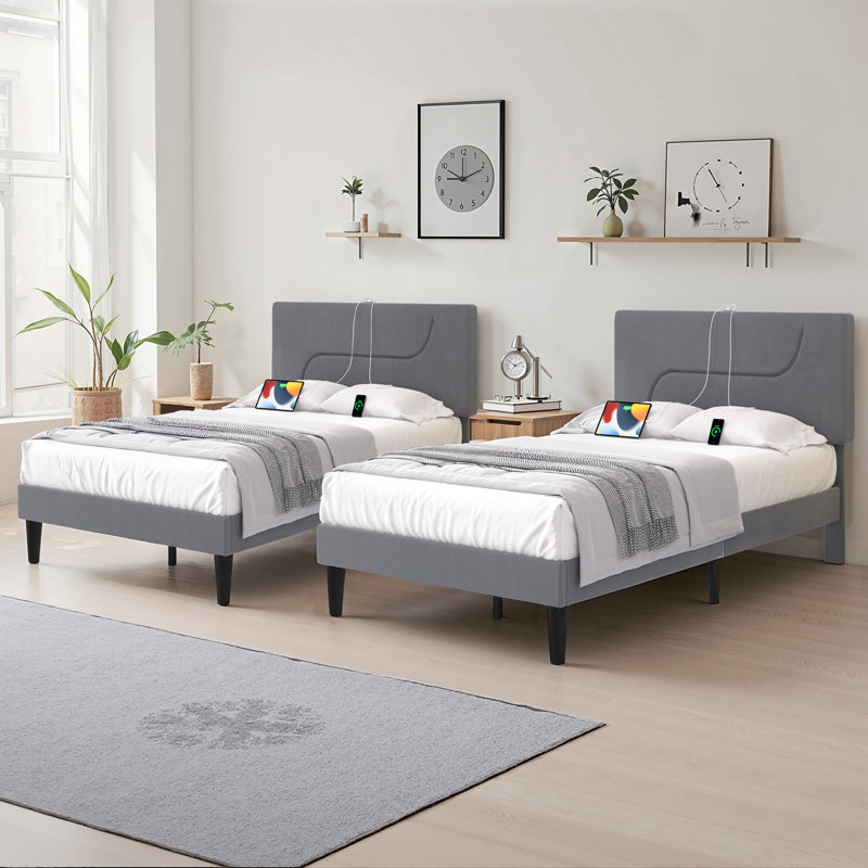 Ensemble de 2 cadres de lit simple avec station de charge et ports USB, têtes de lit tapissier à DEL, lits plateforme avec support à lattes de bois, aucun sommier nécessaire