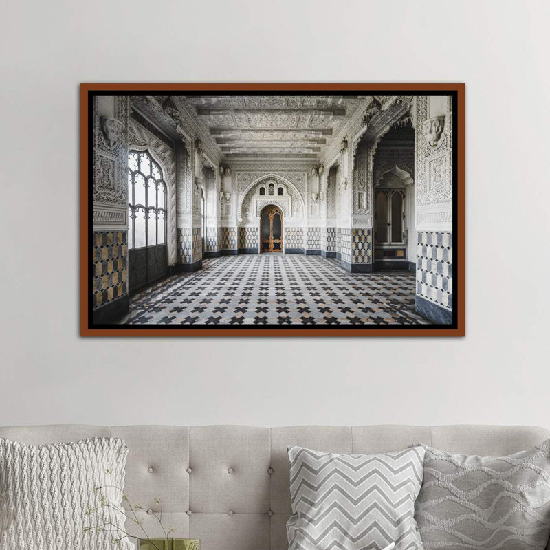 Non Plus Ultra I par Simon Yeung - reproduction de photo, H 40 po x l 60 po x 1,5 po, Toile blanche encadrée