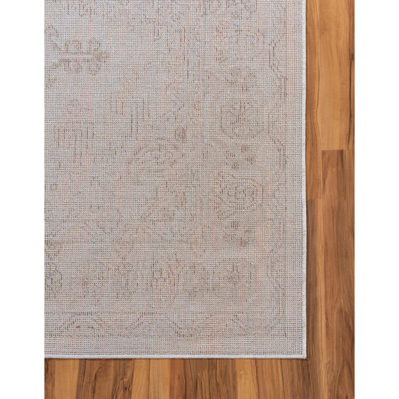 Vern Oriental Area Rug, Beige, Rectangle 4' x 6'