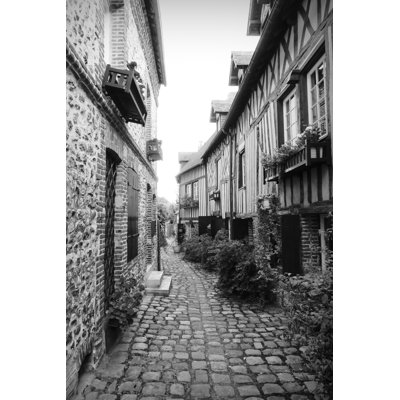 " Hon Fleur Street In Black And White By Graffitee Studios " by Graffitee Studios