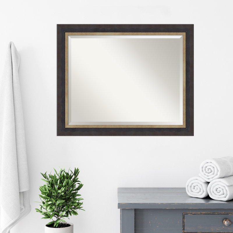 Miroir mural en bois Earnice, 26,75 po x 32,75 po, Rectangle