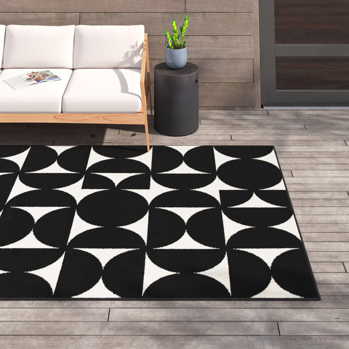 Wade Logan® Bairo Black/White Indoor/Outdoor Rug & Reviews | Wayfair