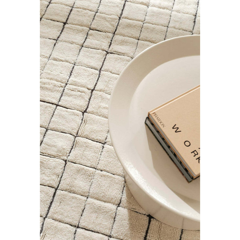 Mosaic Wool Geometric Area Rug in Beige, Rectangle 5'7" x 7'10"