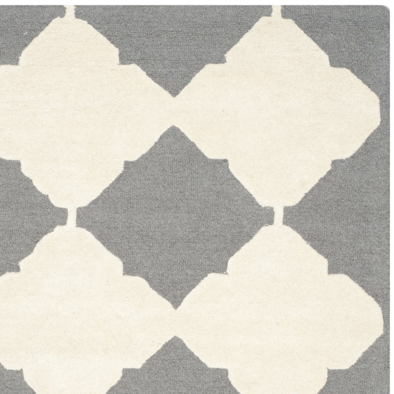 Tapis gris foncé / ivoire en laine touffetée à la main à motif géométrique Cannen, Tapis de couloir 2 pi 6 po x 8 pi