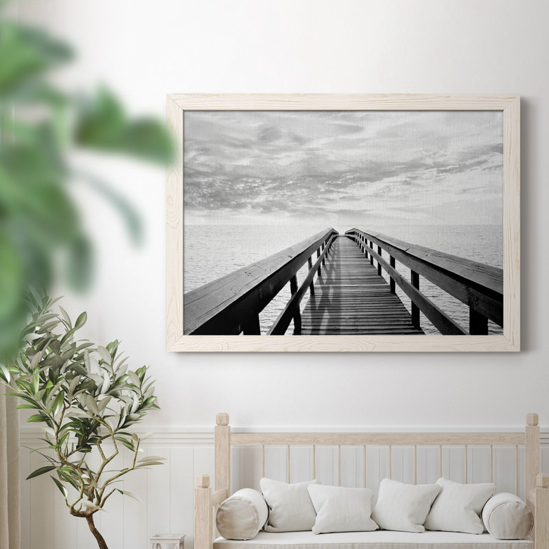Pier Reflections - Photographie de cadre photo sur toile, H 31 po x l 44 po x P 0,75 po, Blanc