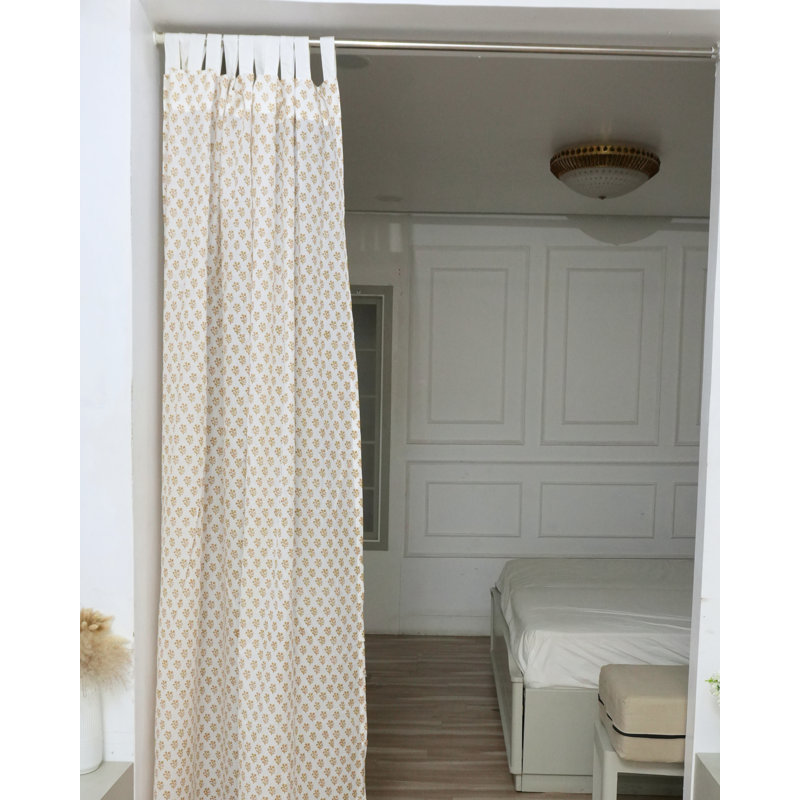 Rideau en coton brun imprimé à la main à motif floral Pudina, Brun, L 100 po x L 54 po