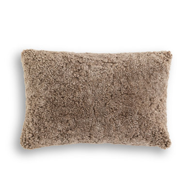 Coussin Toby - peau de mouton taupe - 14 po x 20 po