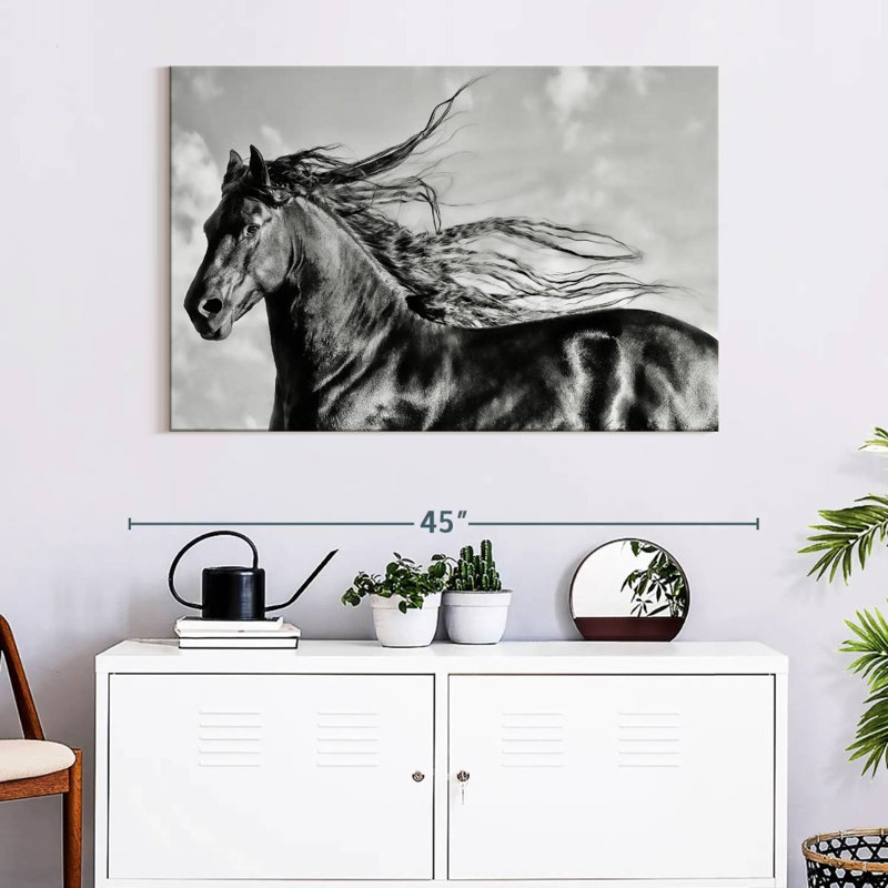 Wind Blown Mane III, 26" H x 39" W