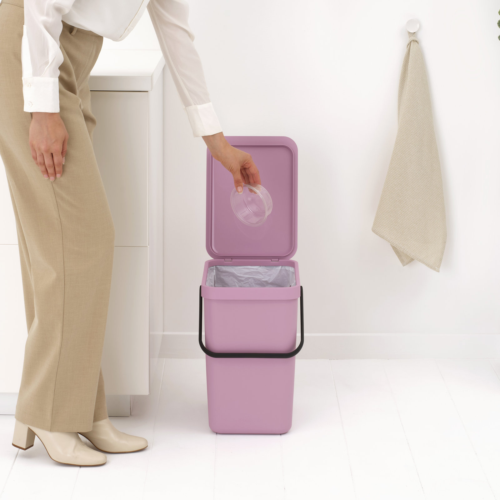 Brabantia Sort & Go Plastic Recycling Bin, 6.6 Gallon, Lilac Pink