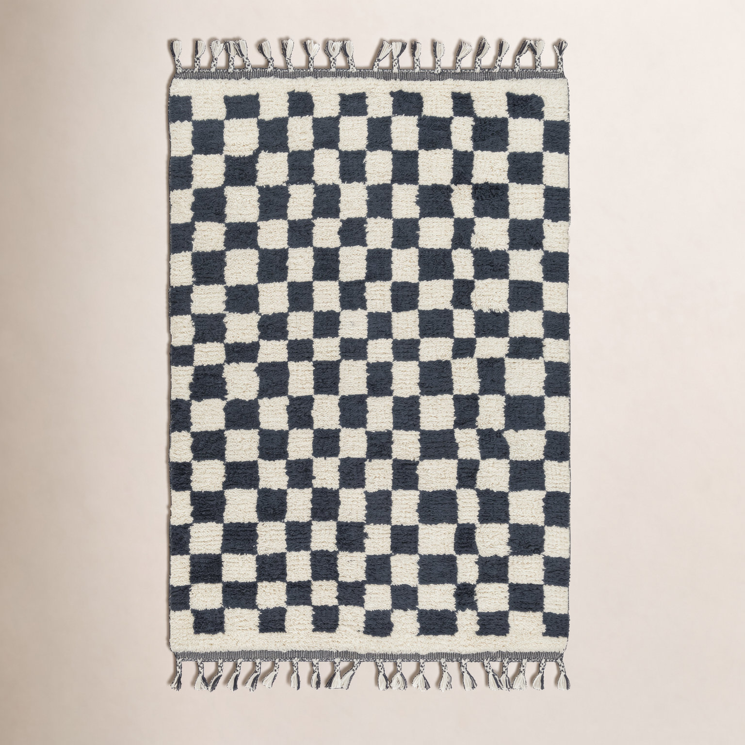 Keon Hand-Woven Checkered Shag Rug, Rectangle 2' x 3'