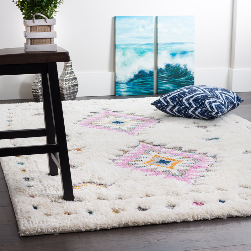 Tapis ivoire à motif géométrique Barden, Rectangle 5 pi 3 po x 7 pi 7 po