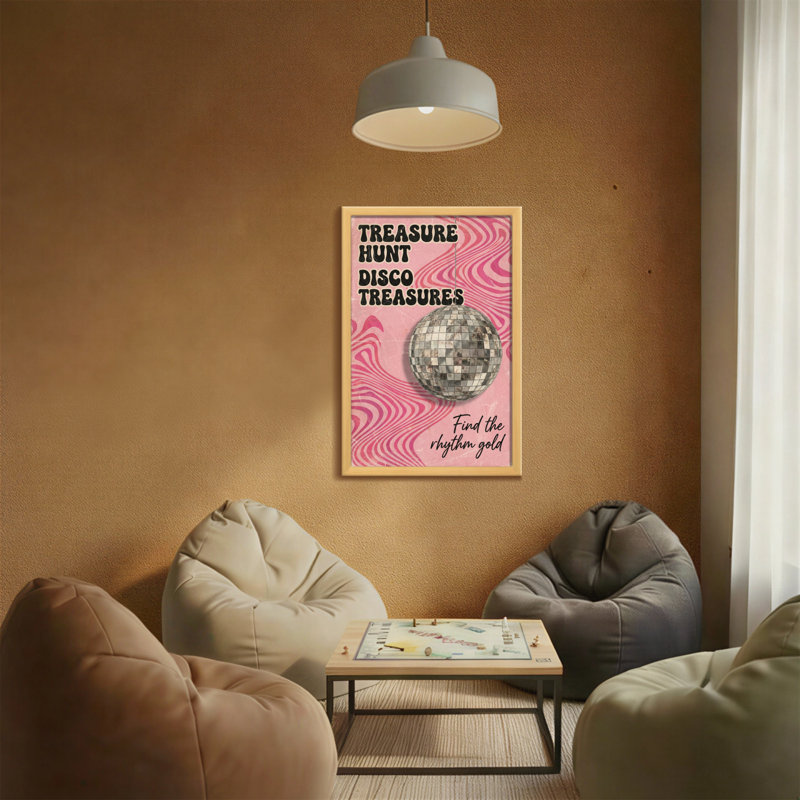 Boule à facettes abstraites avec tourbillons roses