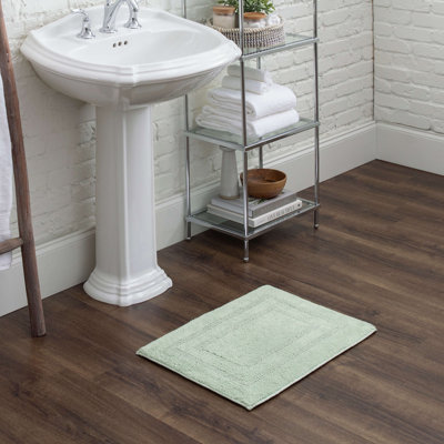 Kail Plush Stain/Fade Resistant Machine Washable Bath Mat
