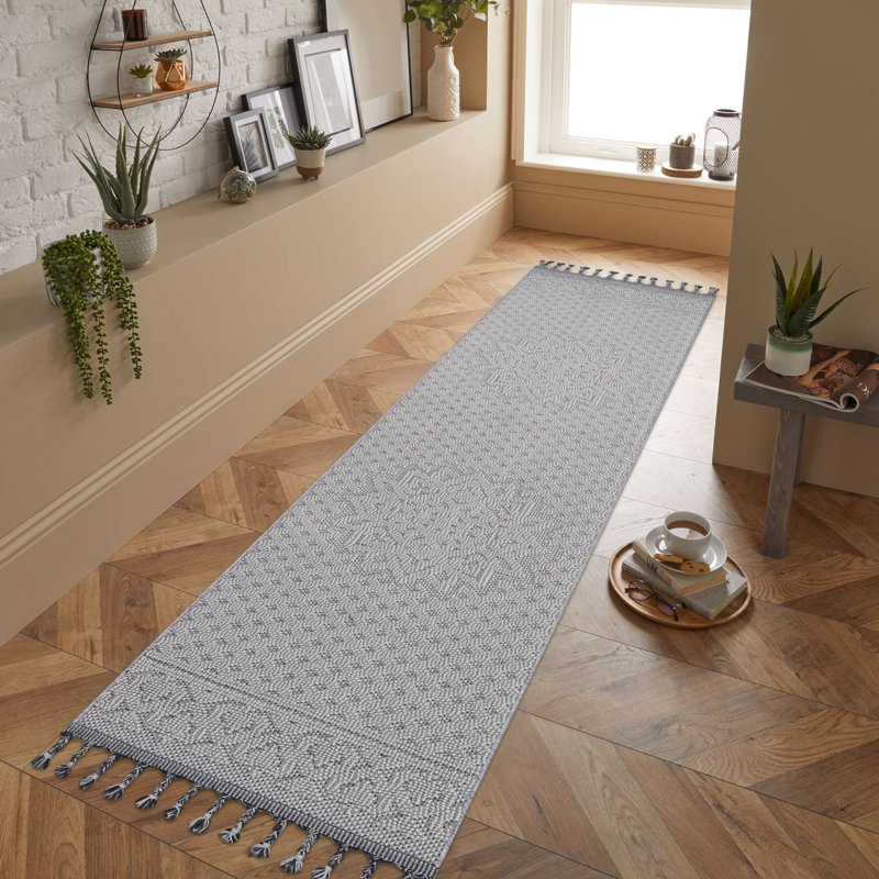 Collection  White/Ivory /Medallion Indoor/Outdoor Area Rug, Runner 2'2" x 8'