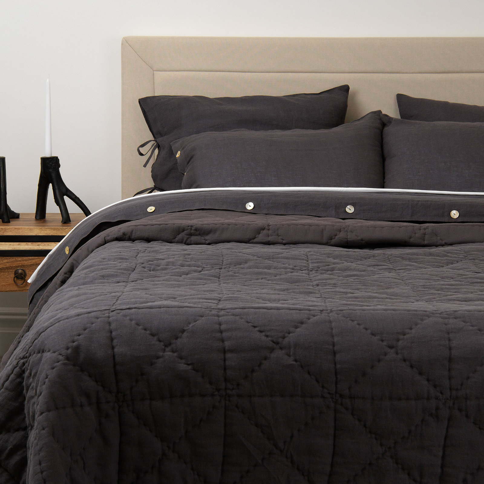 Berenson Linen Quilt Set, King Quilt, Grey