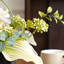 Ornements de fleurs simulées