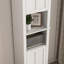 Armoire en bois avec plusieurs tablettes