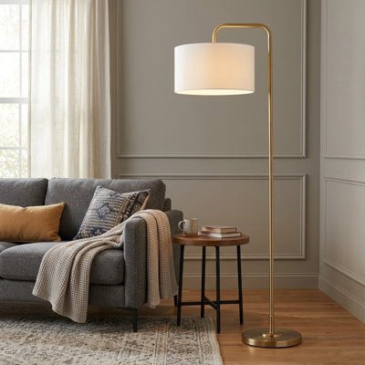 Lampe sur pied arquée 63,85 "en métal doré avec abat-jour tambour en lin blanc, interrupteur au pied pour la chambre à coucher