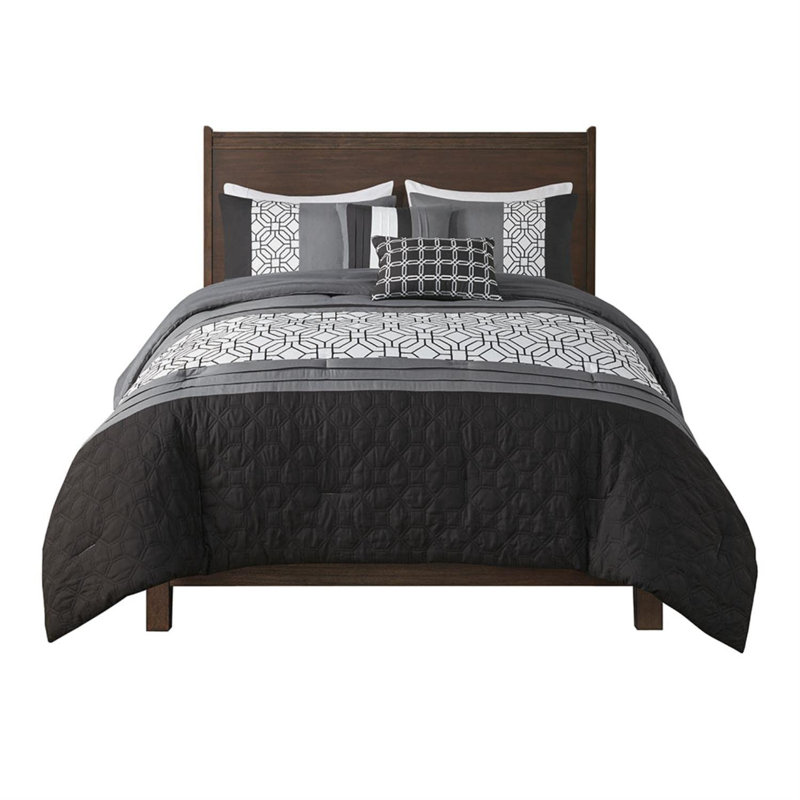 Hayden-John Polyester Geometric Shapes Comforter