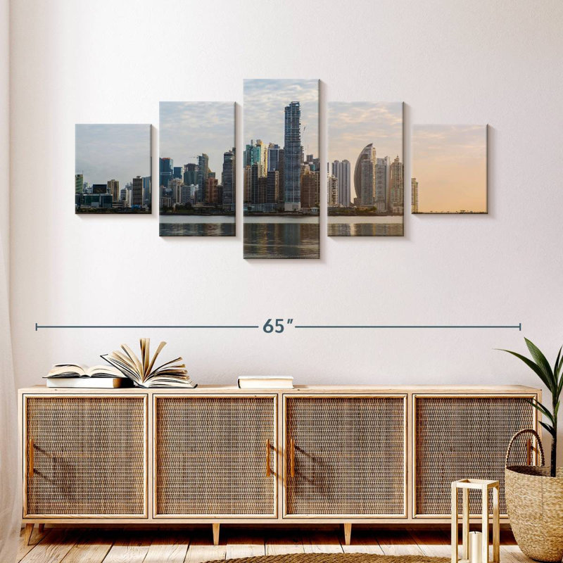Paysage urbain moderne de Panama City, H 24 po x l 55 po