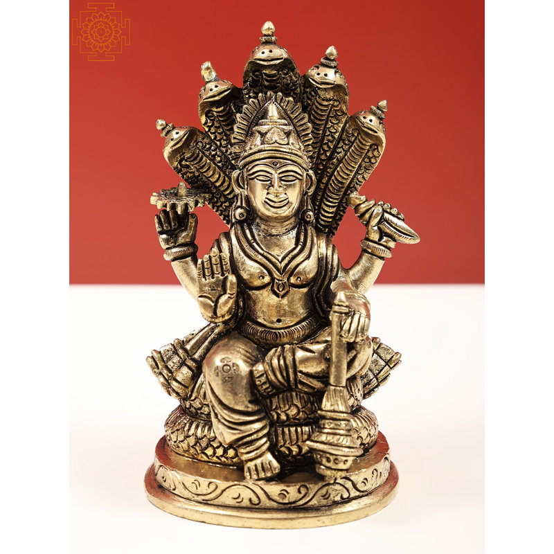 Statue de 5 pouces en laiton Bhawawan Vishnu assis sur Sheshnag - dieu conservateur fabriqué à la main avec discus, conque et macis