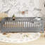 Lit plateforme avec garde-corps, structure en bois massif, conception compacte et peu encombrante-121053557-121053554