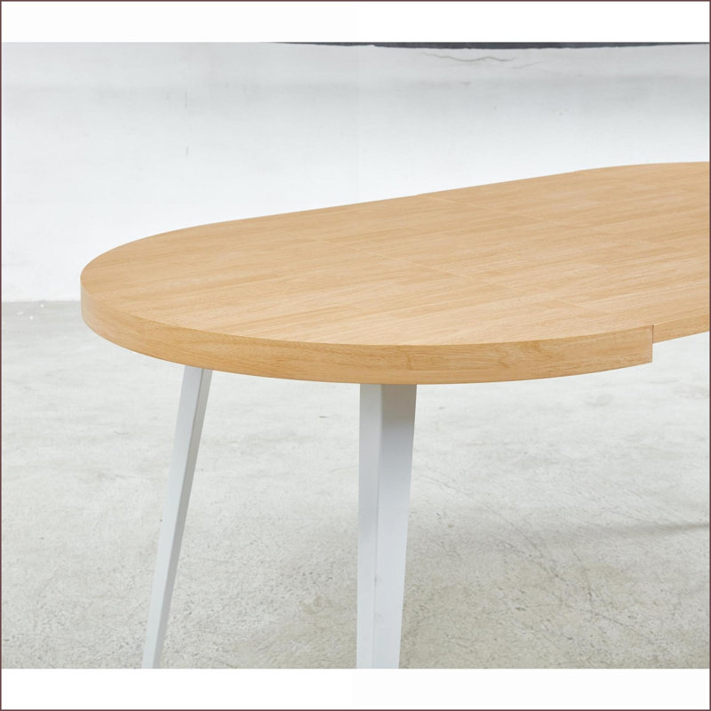 Table basse extensible de couleur chêne avec plateau en panneau de fibres à densité moyenne et amp; Pieds en métal, peu encombrants pour le salon, faciles à assembler