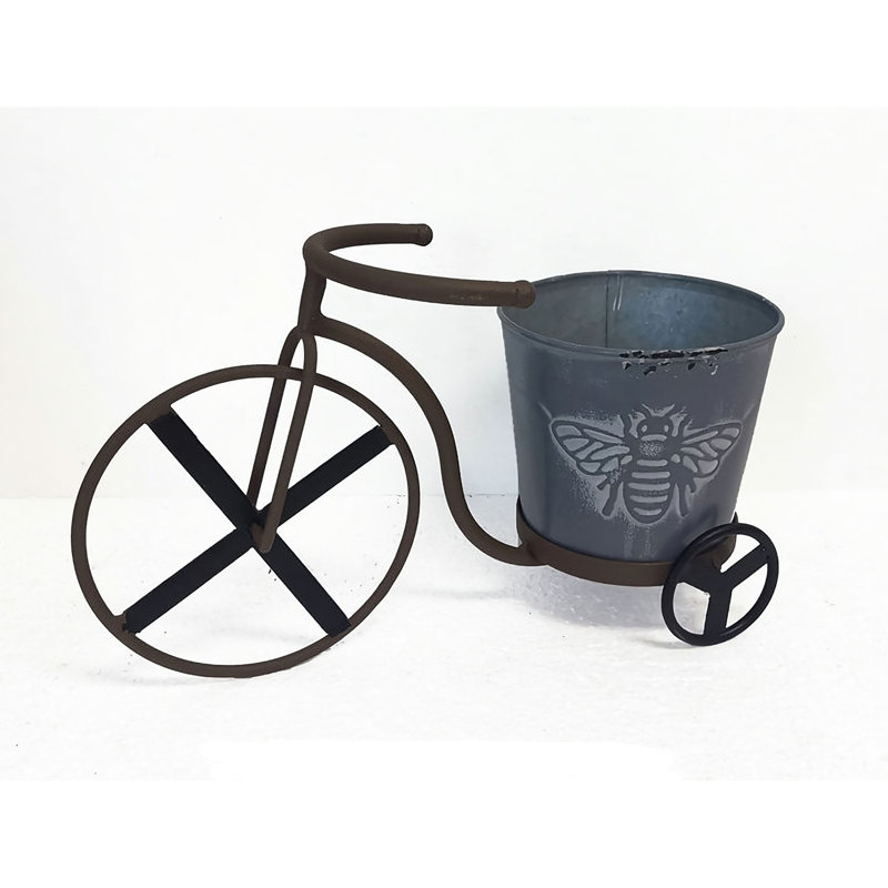 Kamiylah Metal Pot Planter
