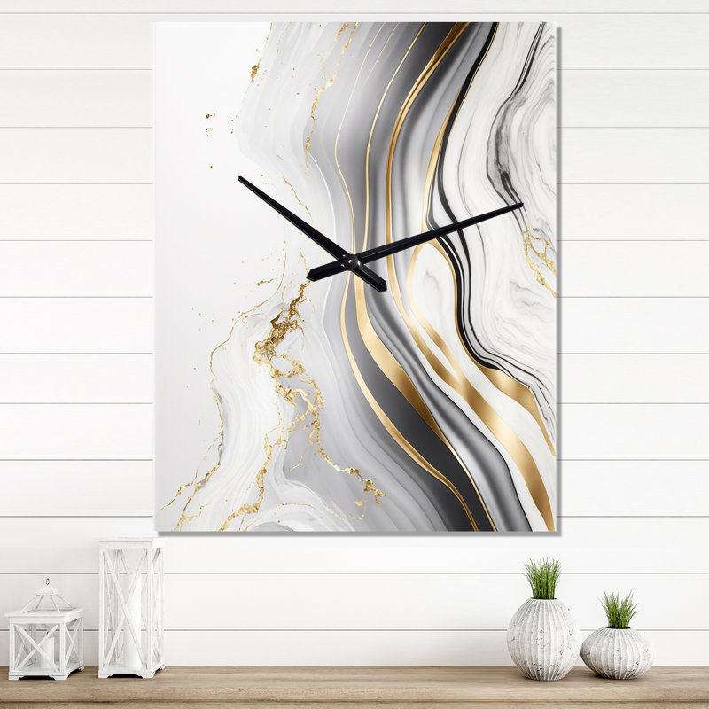 Horloge murale abstraite à géométrie abstraite III, H 32 po x l 16 po x P 1 po