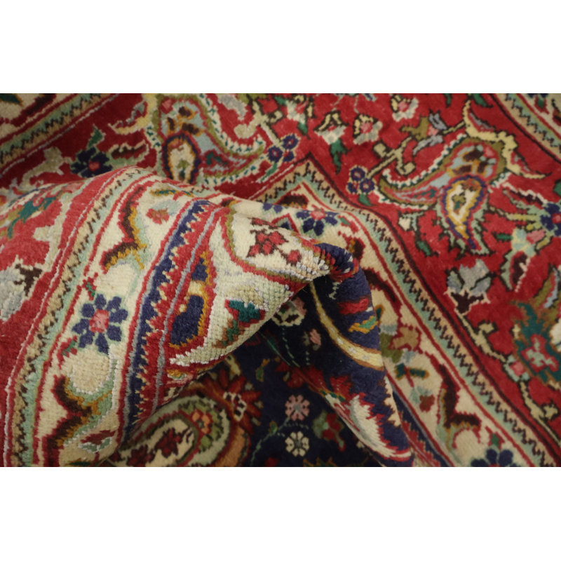 Tapis élégant au design traditionnel 7 x 10