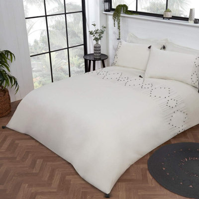 Cotton Blend Bedding
