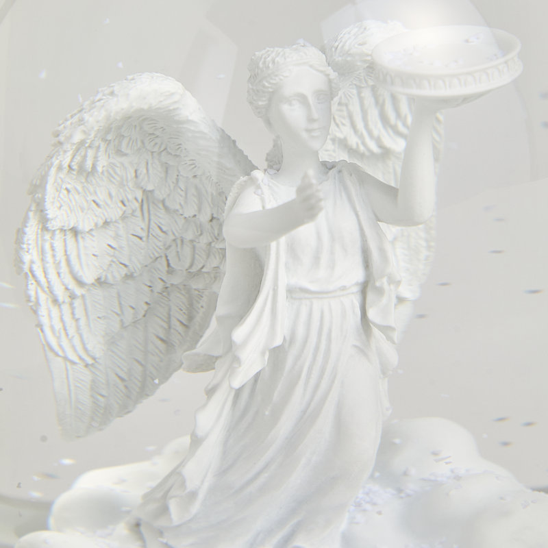Festive Haniel Snowglobe