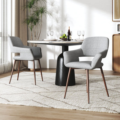 46.5 cm H Armchair