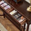 Console rétro de style français brun