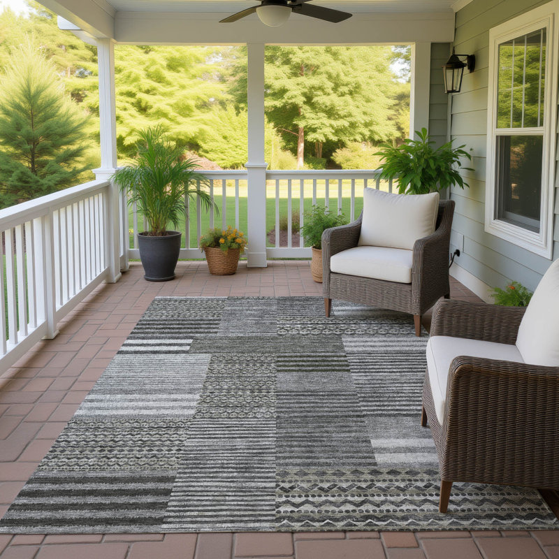 Machine Washable Indoor/Outdoor Chantille ACN2749 Striped Rug, Pewter, 5' x 7'6"