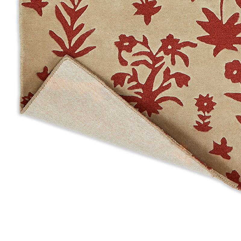 Handmade Red Floral Wool Rectangular Rug 5'7" x 7'10"