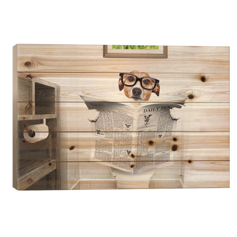 Chien sur un siège de toilette lisant le journal I par damedeeso - Impression sur bois sans cadre, L 40 po x H 26 po