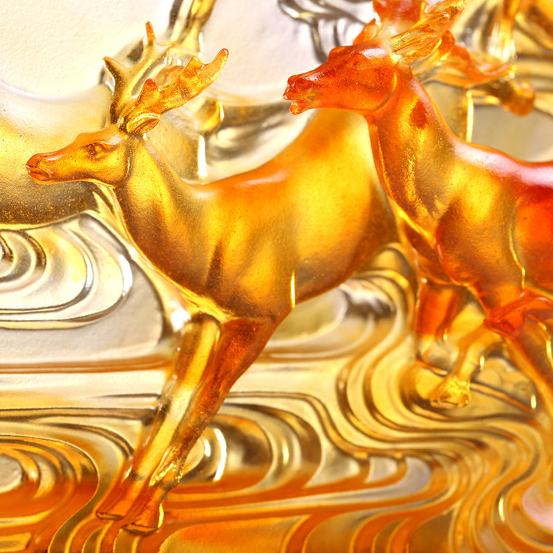 Song of Triumph Deer, Dark Amber/Light Amber