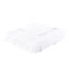 Housse de couette élégante en microfibre avec taies décoratives assorties et fermeture à boutons 4 pièces en tissu blanc matelassé
