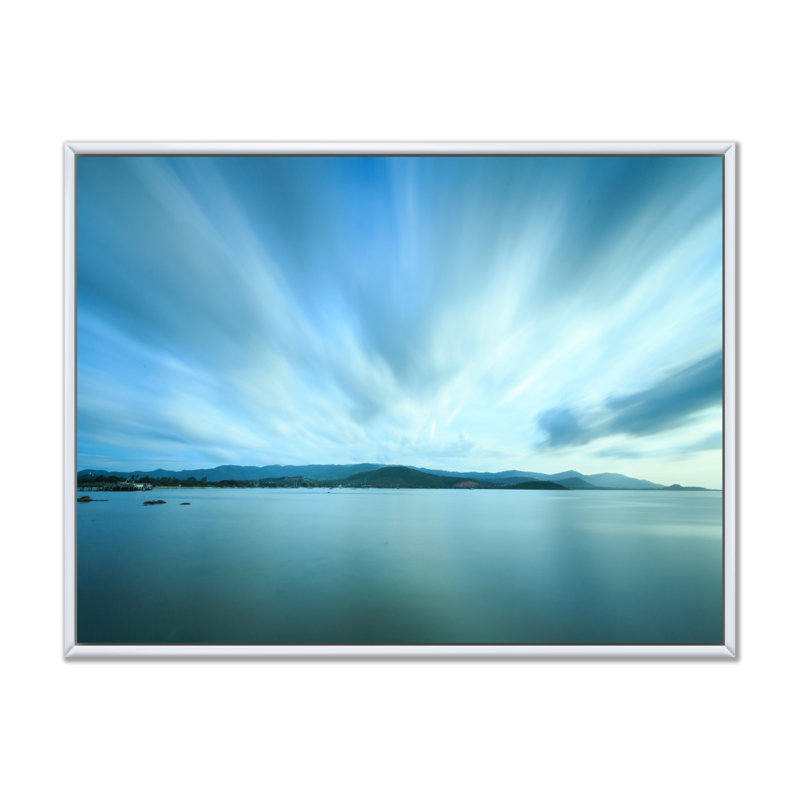 «Dramatic Tropical Blue Sunset Sky», peinture sur toile, H 8 po x l 12 po x P 1 po, Cadre flottant blanc